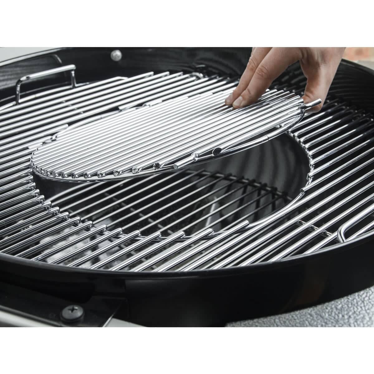 Weber Deluxe Charcoal - 57 cm - BBQ World