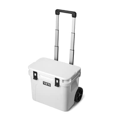 Yeti Roadie 32 Wheeled Cooler White