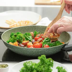 Fry Pans & Skillets
