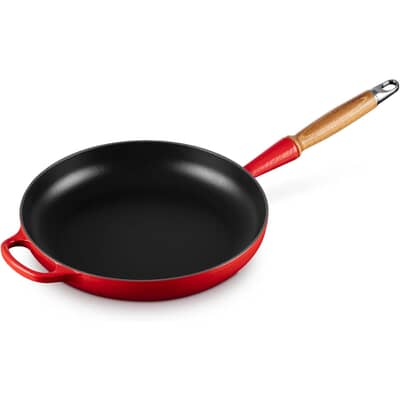 Le Creuset Cast Iron 26cm Frying Pan With Wooden Handle Cerise
