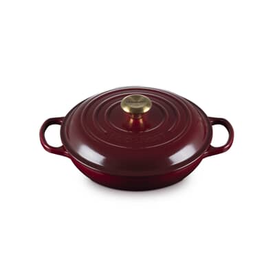 Le Creuset Signature Cast Iron 26cm Shallow Casserole Garnet