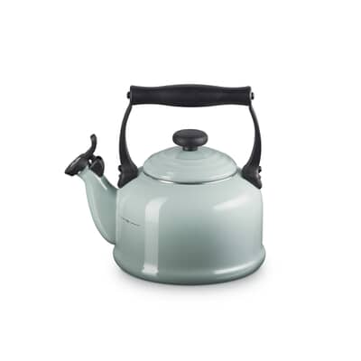 Le Creuset Traditional Kettle Sea Salt