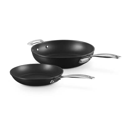 Le Creuset Toughened Non-Stick 24cm/28cm Frying Pan Set