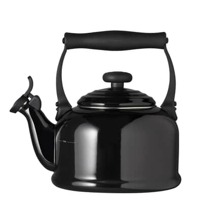 Le Creuset Traditional Kettle Black Onyx
