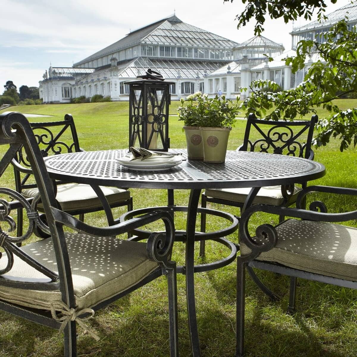 Hartman Kew 4 Seat Round Dining Set (HKEWSET01) Garden Furniture World