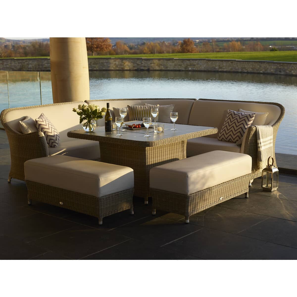 Bramblecrest Monte Carlo Modular Sofa with Square Firepit Casual Dining