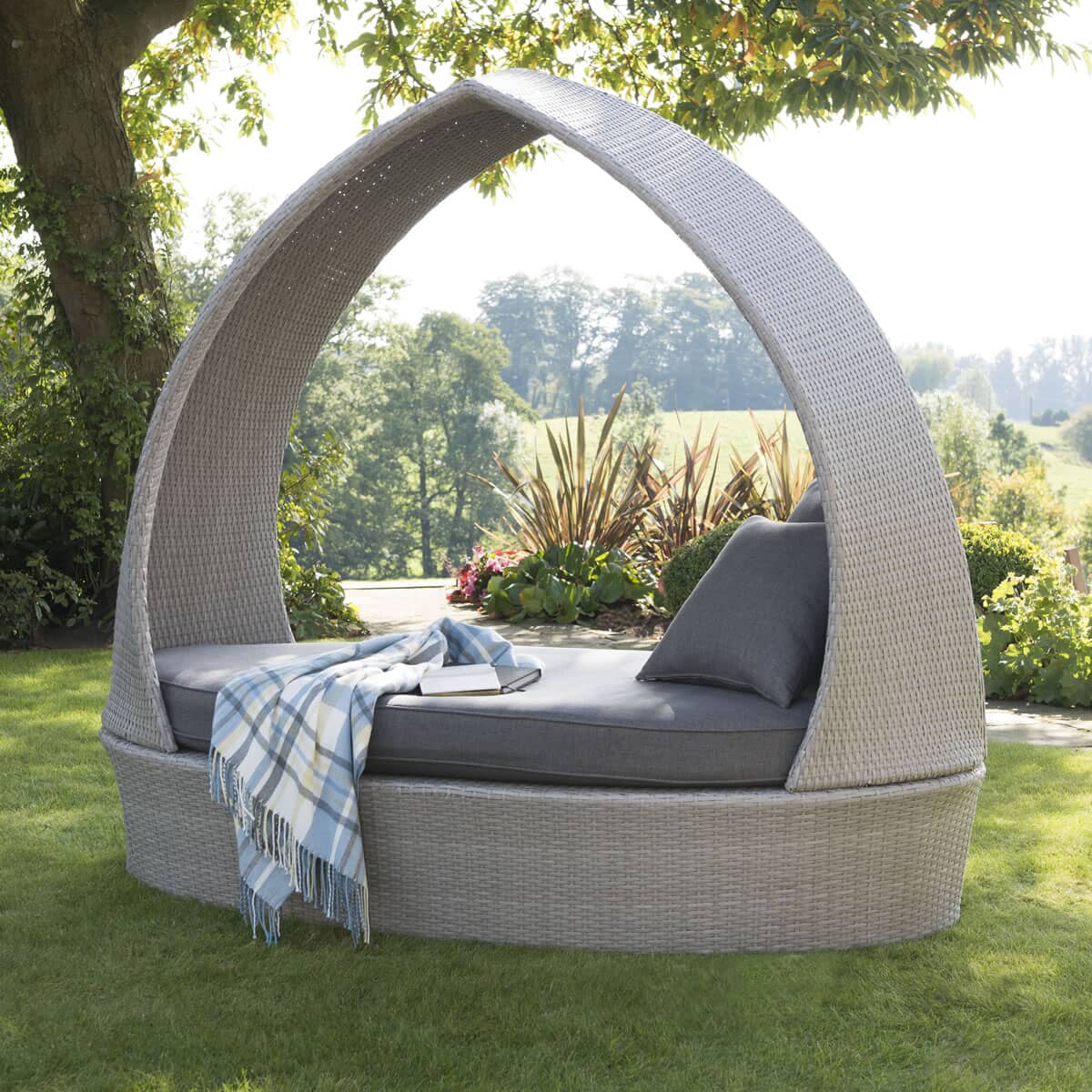 kettler outdoor pod chair