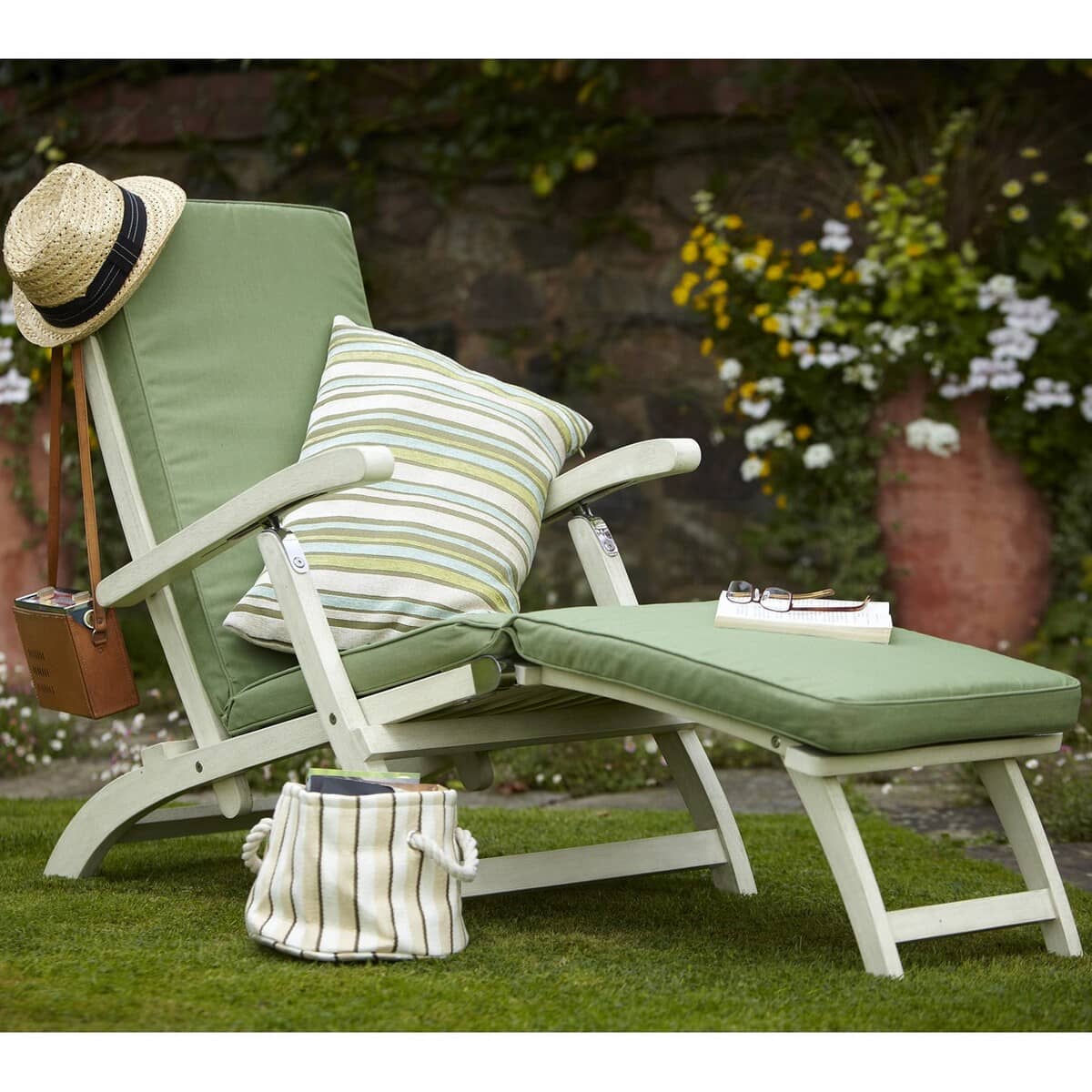 Hartman Calypso Steamer (23410006) Garden Furniture World