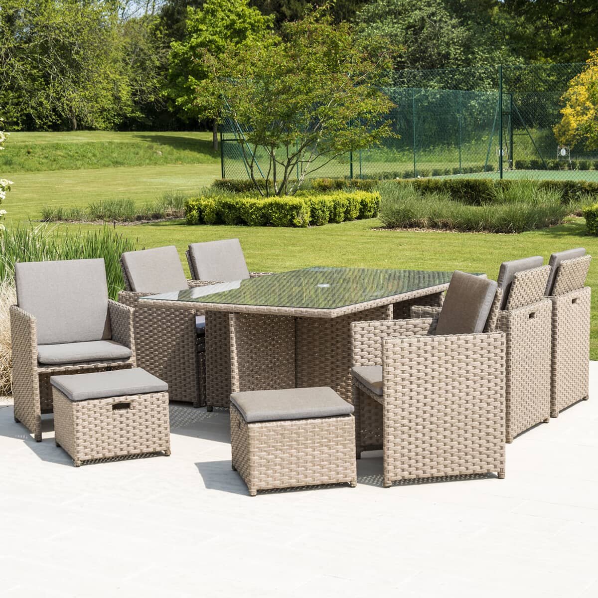Bespoke Grand Fawn 6 Seat Cube Dining Set with 4 footstools