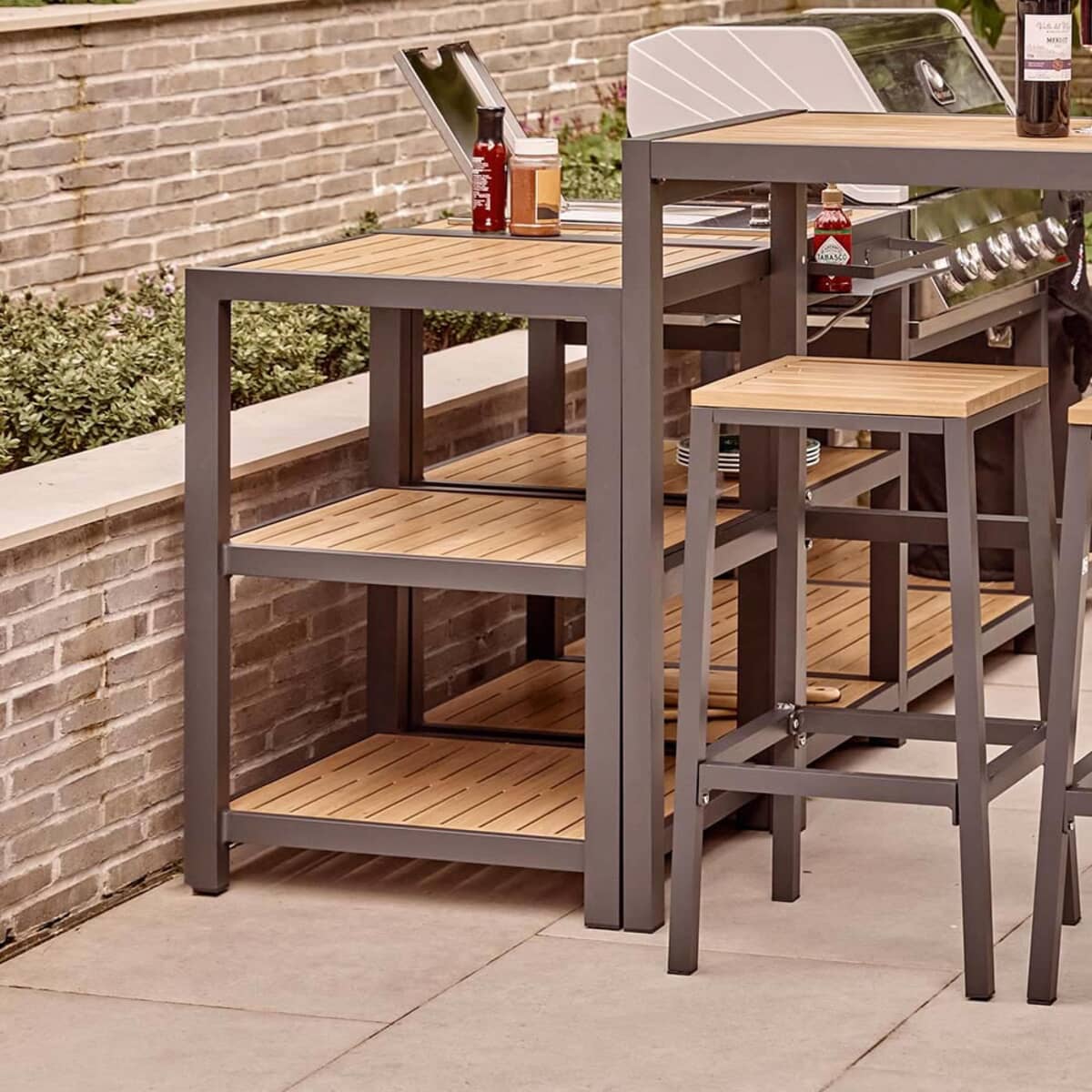 LG Outdoor Sanctuary Outdoor Kitchen Square Unit