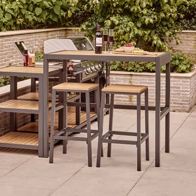 LG Outdoor Sanctuary Outdoor Kitchen Bar Table and Bar Stools