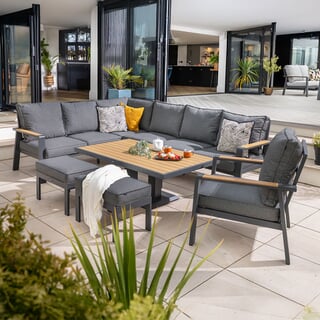 Hartman Sonas Rectangular Casual Dining Set 