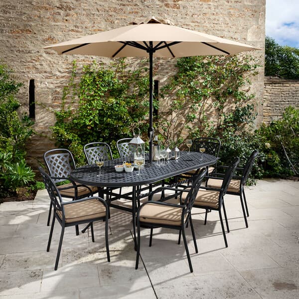 Hartman Berkeley 8 Seat Oval Table Set Traditional Bronze/Amber