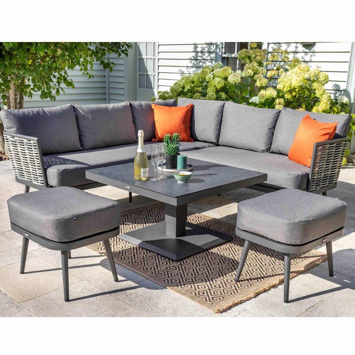 Hartman Aspen Square Casual Dining Set with Height Adjustable Table Xeris/Onyx