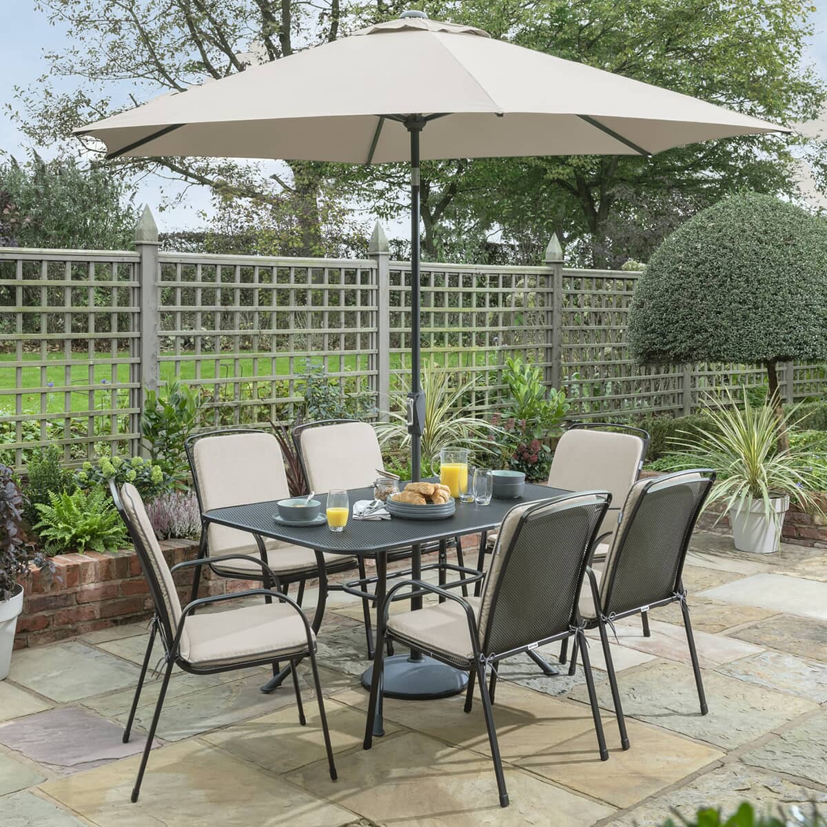 Kettler Savita 6 Seat Mesh Top Table Set with Stone Cushions and Parasol