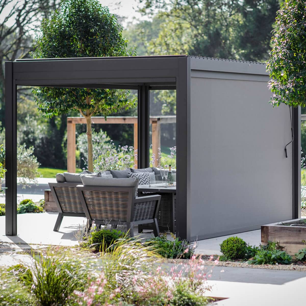 Bramblecrest Navona 4m x 3m Freestanding Aluminium Louvered Pergola