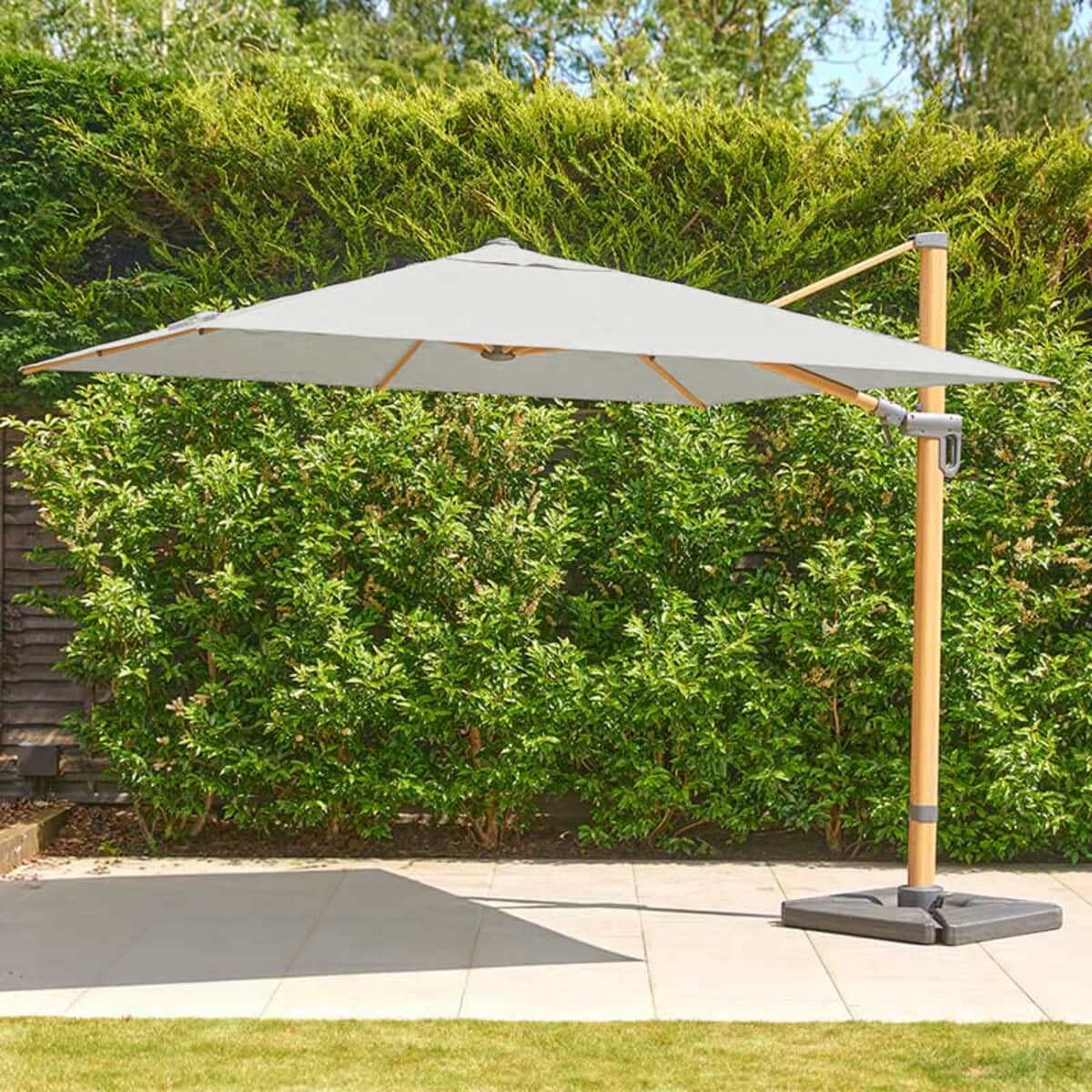 LG Outdoor Sanctuary 3.0m Deluxe Wood-Effect Cantilever Parasol With Grey Canopy
