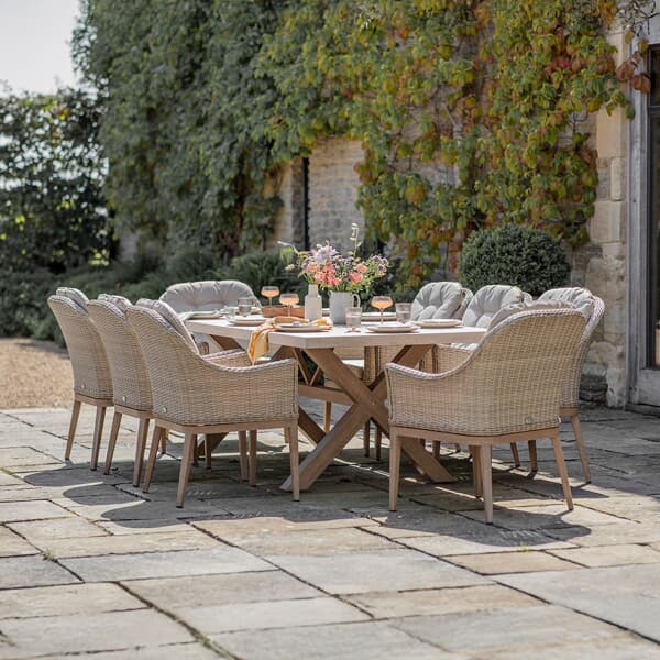 Bramblecrest Monterey Deluxe Vogue 8 Seat Rectangle Dining Set Sandstone