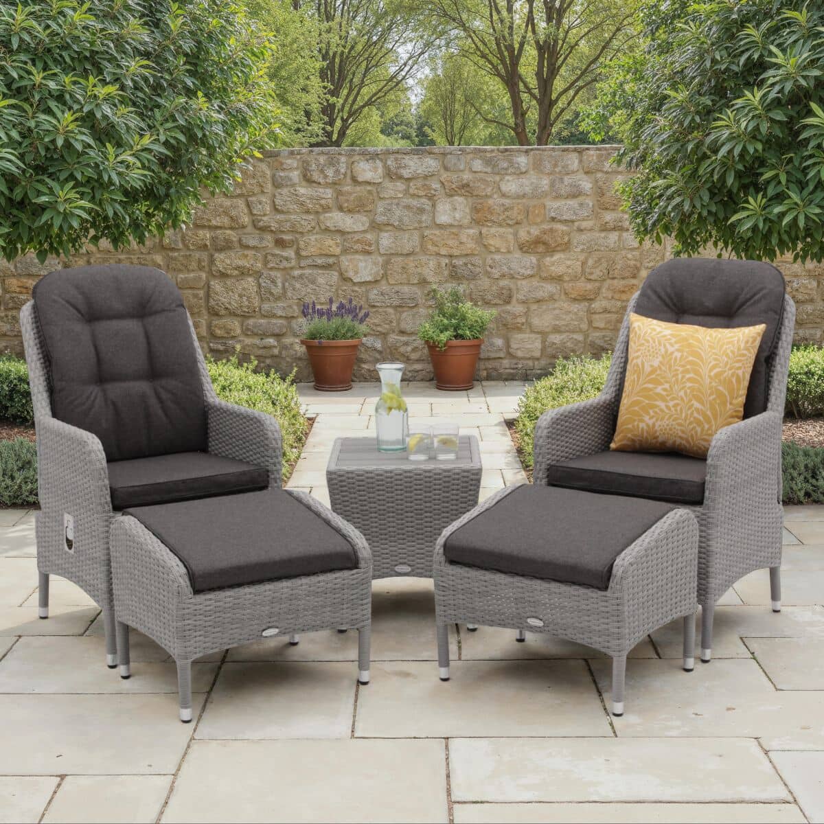 Bramblecrest Tetbury Recliner Set with 2 Footstools With Tree-Free Coffee Table Graphite/Smoke