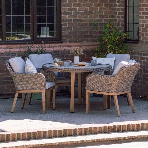 Innovators Waddington 4 Seat Dining Set