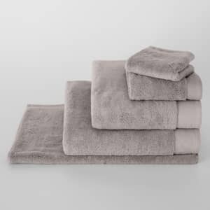 Retreat Platinum Towels