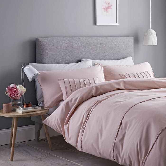Catherine Lansfield Pom Pom Blush large