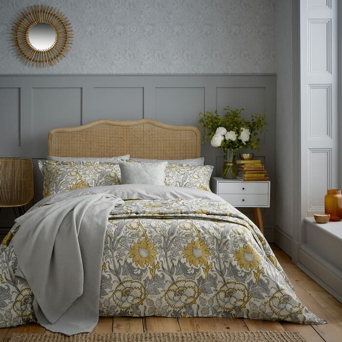 William Morris Pink and Rose Grey large