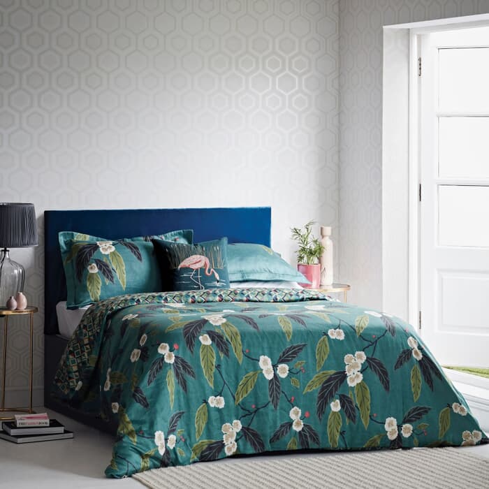 Harlequin Coppice Peacock large