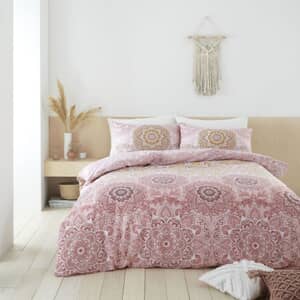 Menara Blush