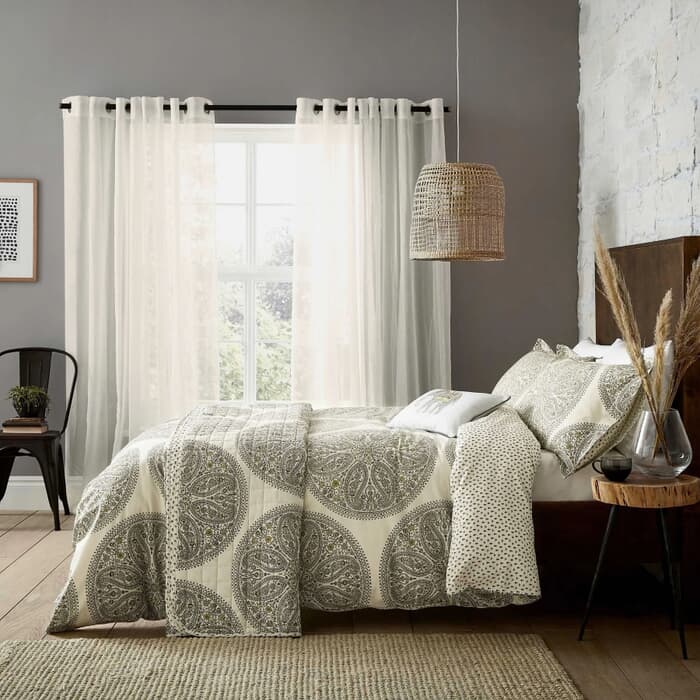 Sanderson Paisley Circles large