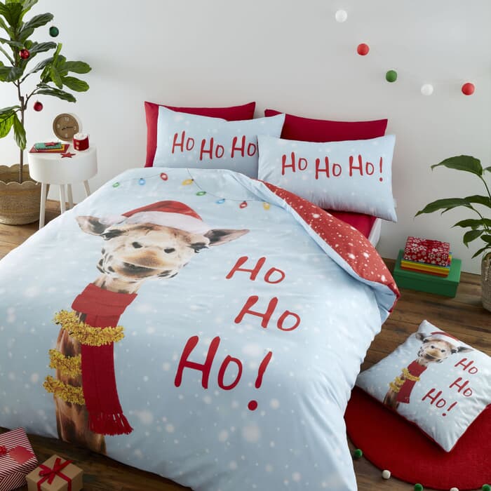 Catherine Lansfield Christmas Giraffe Multi large