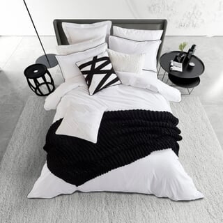 Mahina White and Black