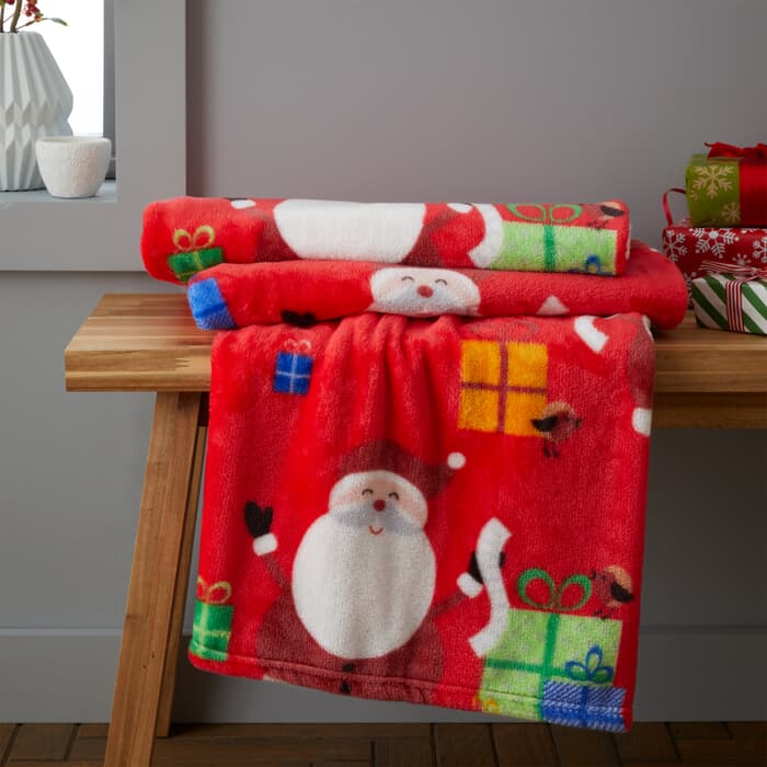 Catherine Lansfield Santas Christmas Presents Throw Red large