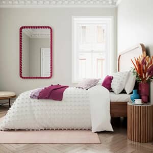 Tufted Spot White