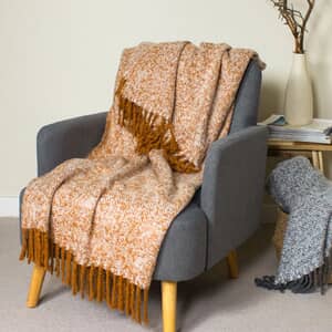 Furn Cushion and Throws