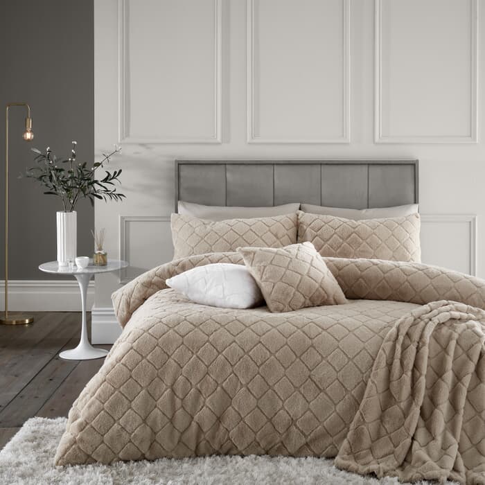 Catherine Lansfield Cosy Diamond Natural large