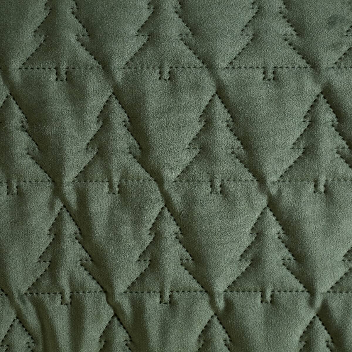 Catherine Lansfield Cosy Soft Christmas Tree Green - JustLinen