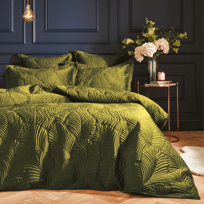 Paoletti Palmeria Quilted Moss large