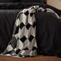 Knitted Cube Throw