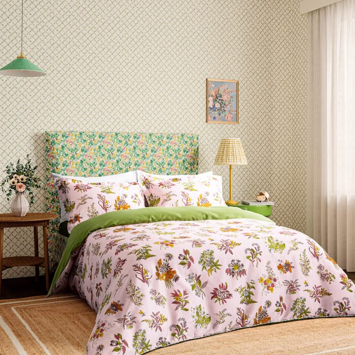 Harlequin Woodland Floral Rose large
