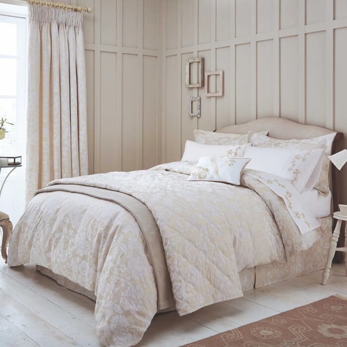 Sanderson Pyramus Linen large
