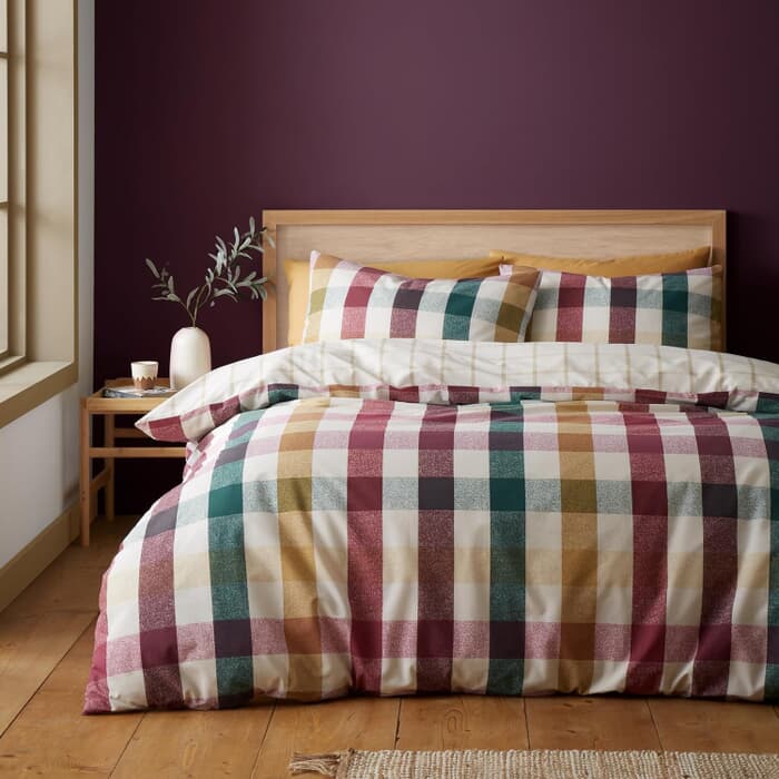 Catherine Lansfield Autumn Check Plum large