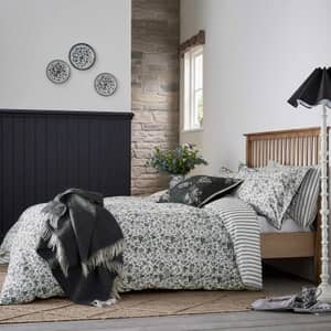 Regal Peacock Charcoal/White