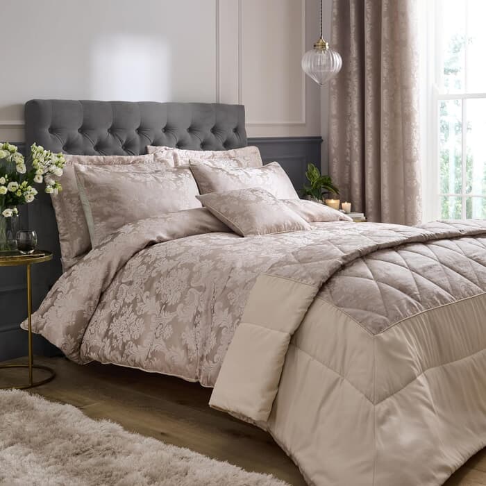 Catherine Lansfield Damask Jacquard Champagne large