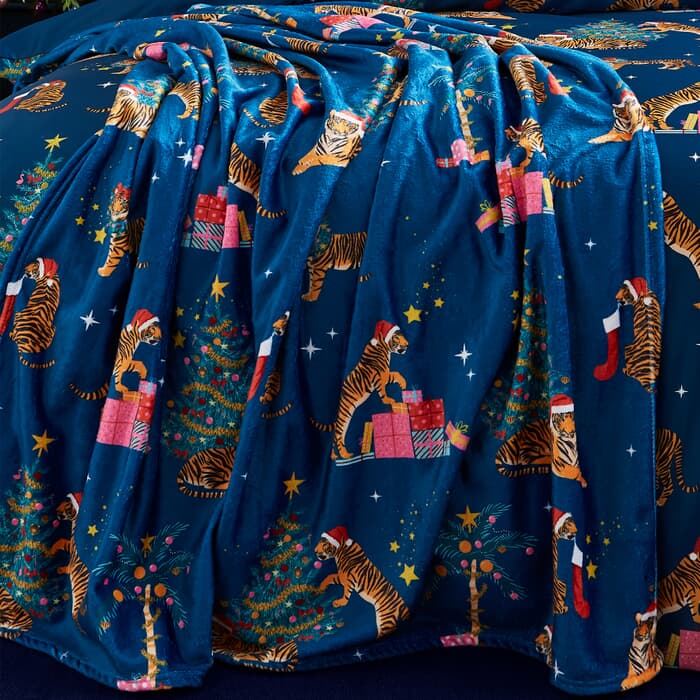 Catherine Lansfield Christmas Tiger Throw large