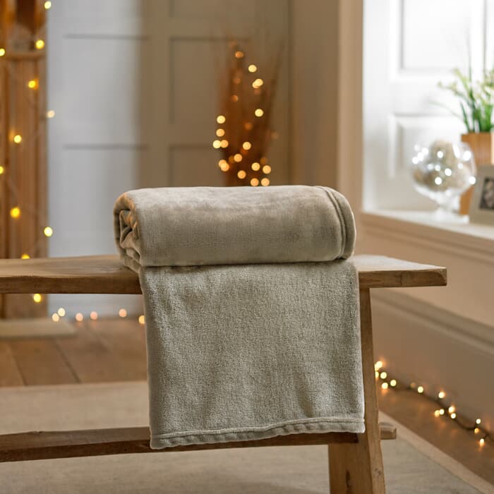 Deyongs Velvet Touch Throw Taupe large