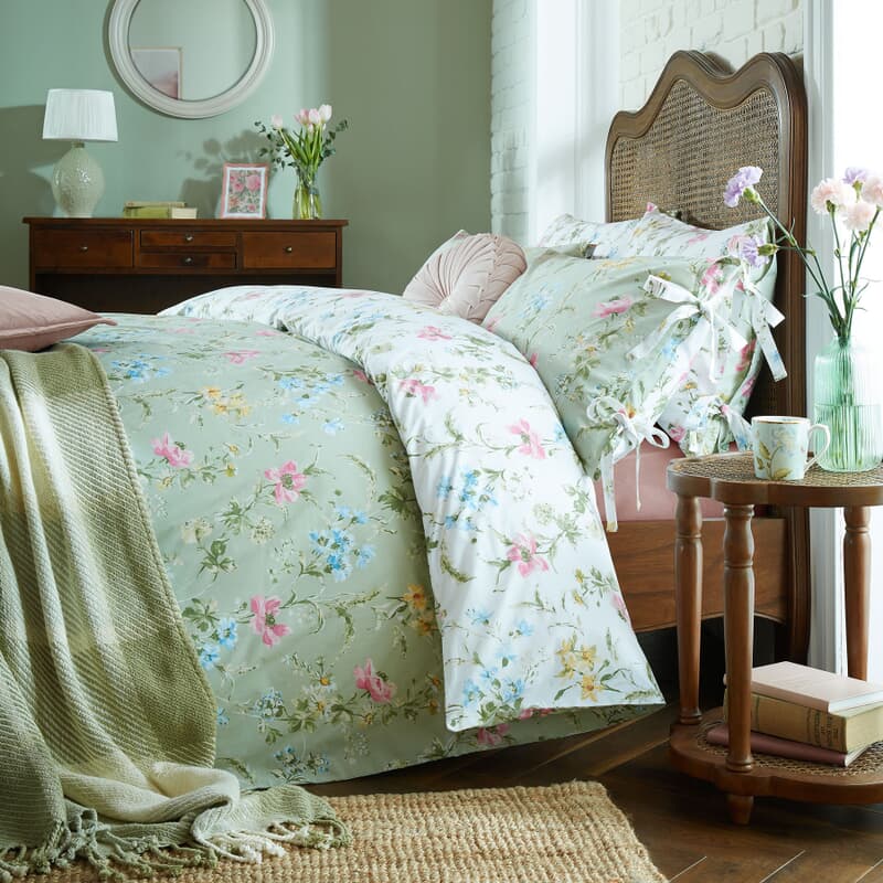 Laura Ashley large