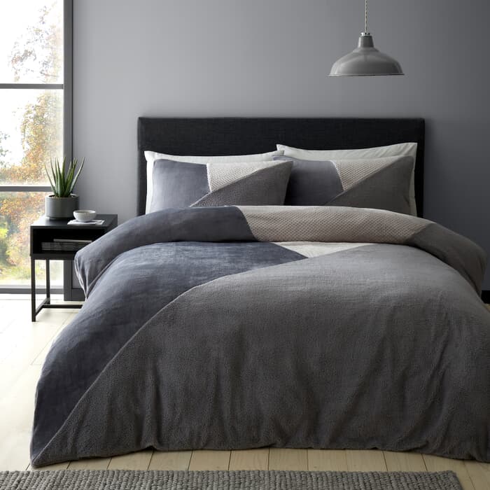 Catherine Lansfield Cosy Larsson Geo Fleece Grey large