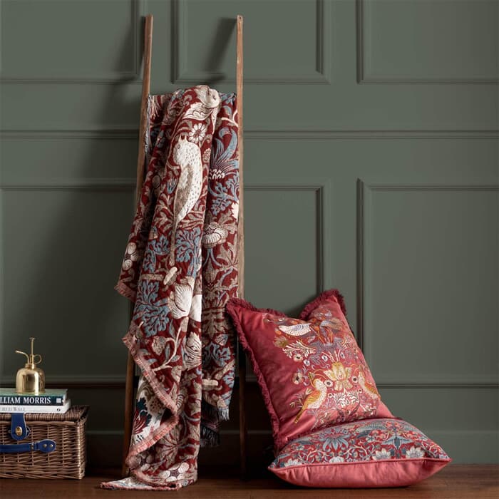Morris and Co Strawberry Thief Throw Berry large