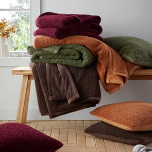 So Soft Velvet Boucle Damson